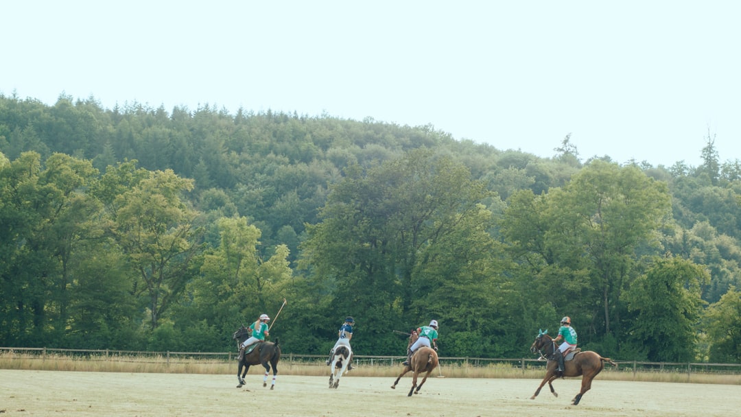 MrFixitsTips’ Thursday Blockbuster: Europa League Showdowns, Horse Racing Tips & Exclusive Betting Offers